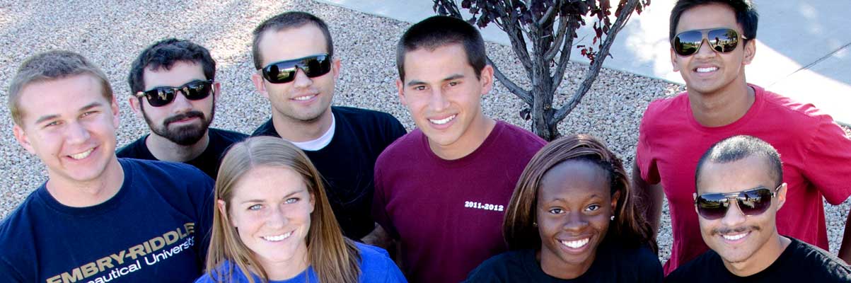 Embry-Riddle students pose for a picture.