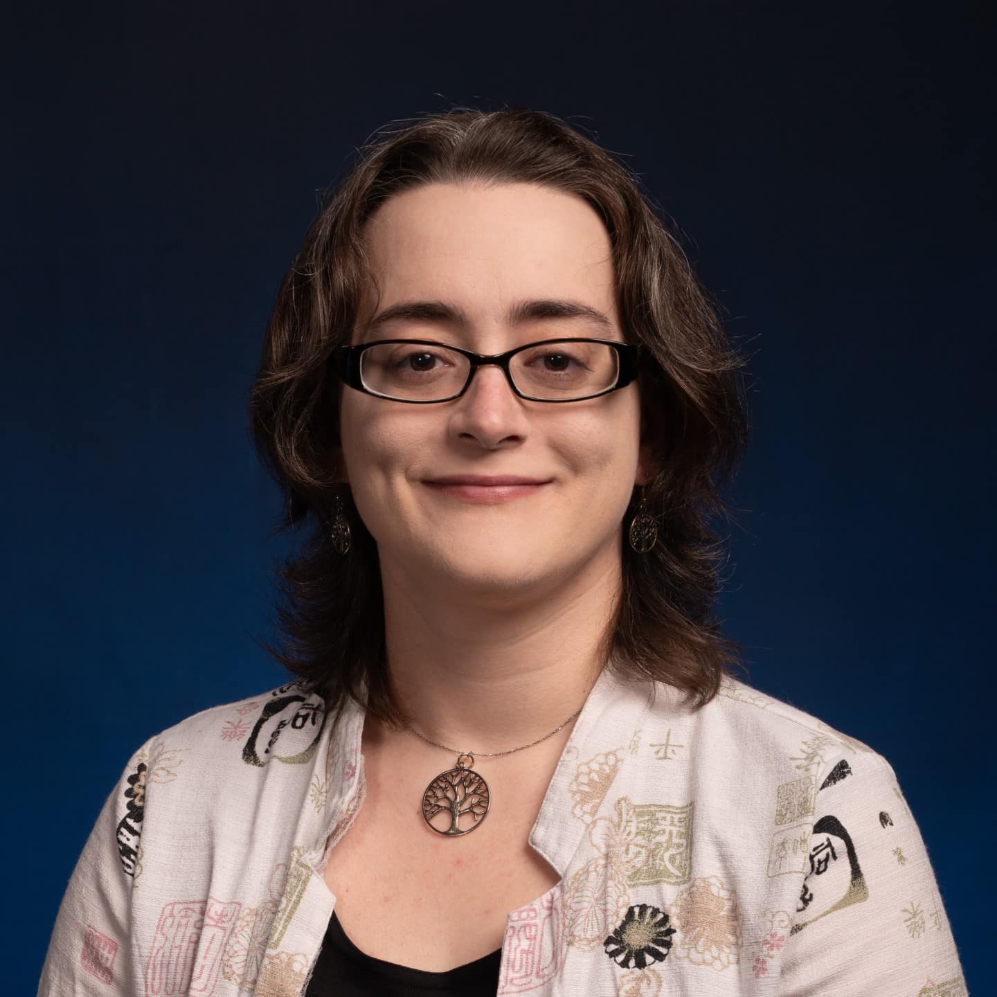 Clarissa Leon Headshot